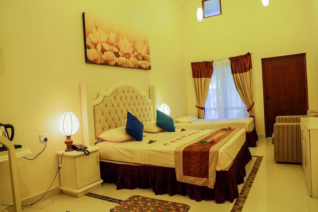 Miridiya Lake Resort Anuradhapura Exterior photo